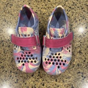 Plae Mimo toddler girls water shoes size 9